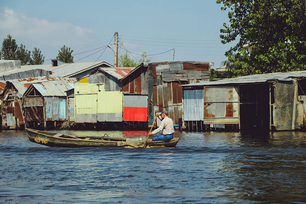 Vulnerable coastal community