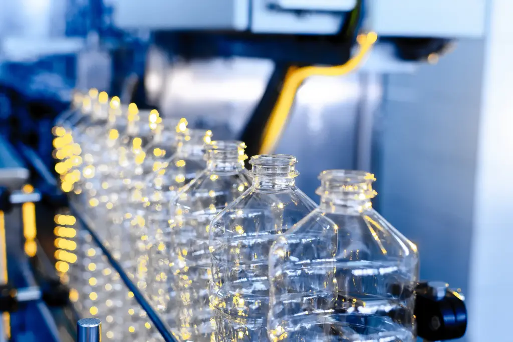 plastic bottle manufacturing production using virgin plastic
